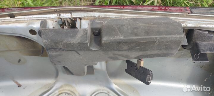 Крышка багажника на ваз 2110