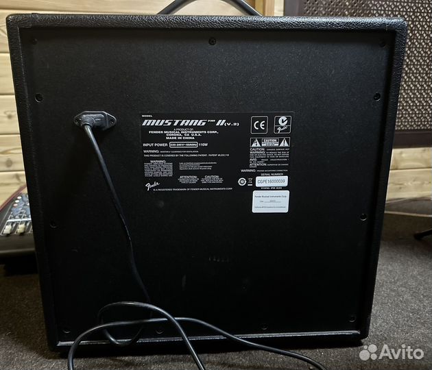 Гитарный комбо усилитель Fender Mustang II V.2