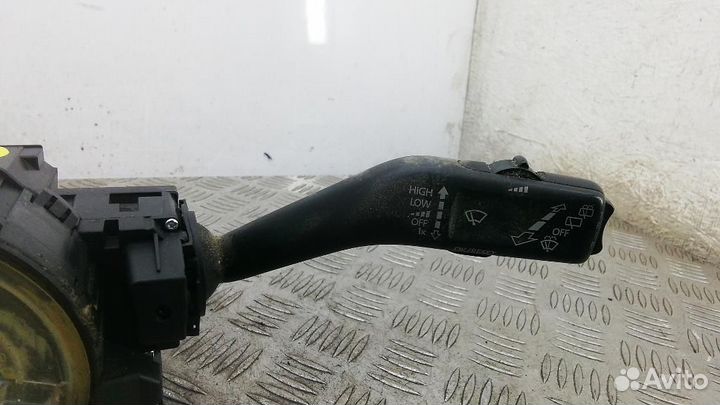 Переключатель поворотов подрулевой Volkswagen Pass