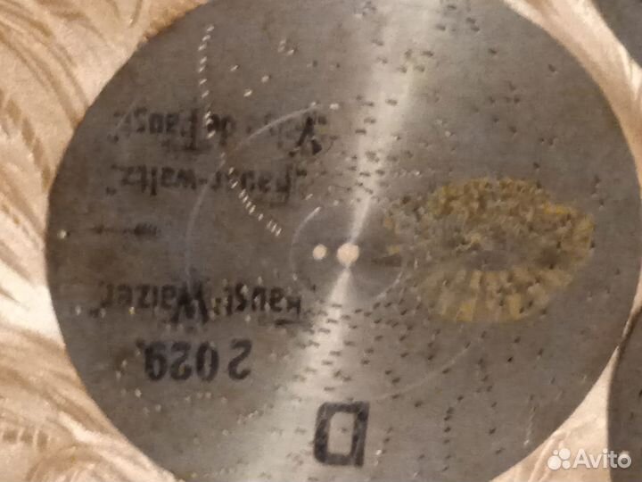 Перфорированные музыкальные диски/ пластинки