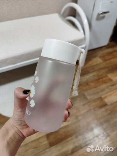 Бутылка для воды пластмассовая