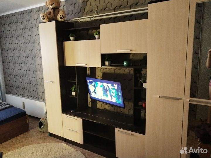 Стенка в гостиную