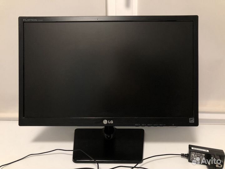 Монитор LG flatron e2242