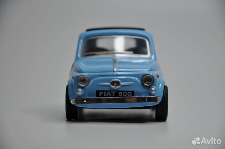 Модель автомобиля Fiat 500 металл