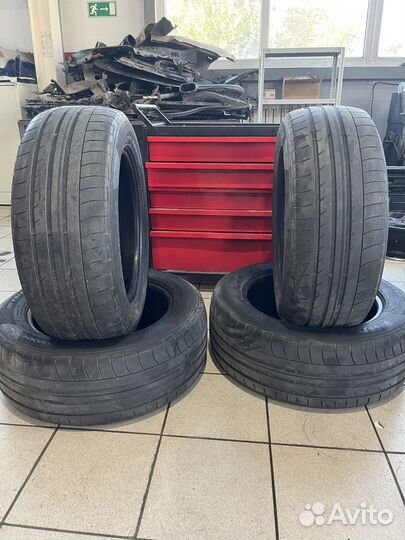 Dunlop SP Sport 2040 235/60 R18