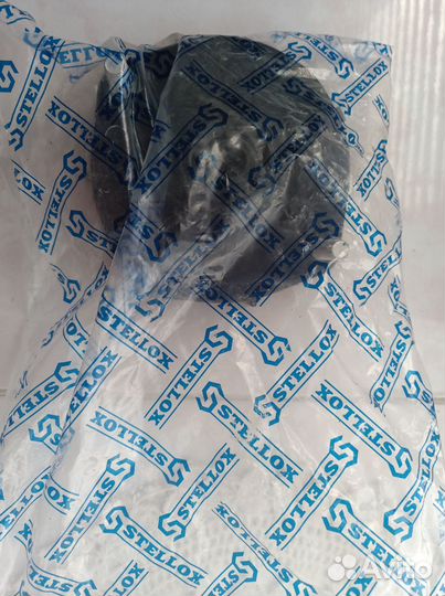 Опора задней стойки Mazda Familia/Premacy,левая