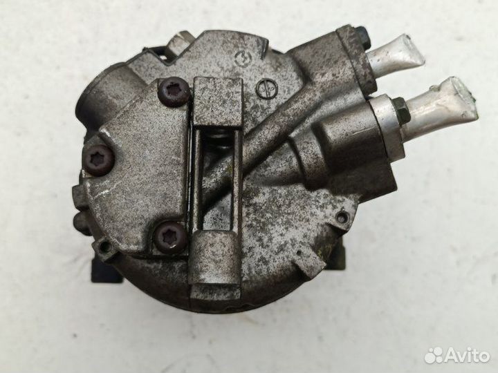 Компрессор кондиционера. Renault Laguna M4R