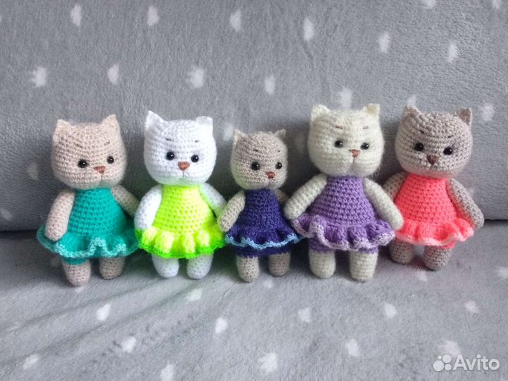 Котики игрушки вязаные