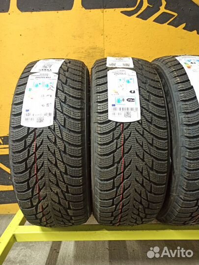 Nokian Tyres Hakkapeliitta R3 215/55 R17