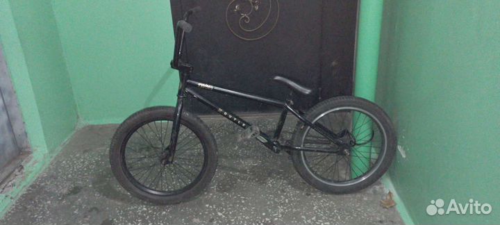 Велосипед BMX Outleap Revolt