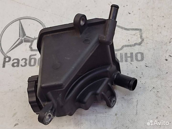 Бачок гура w212 E-class 642.852