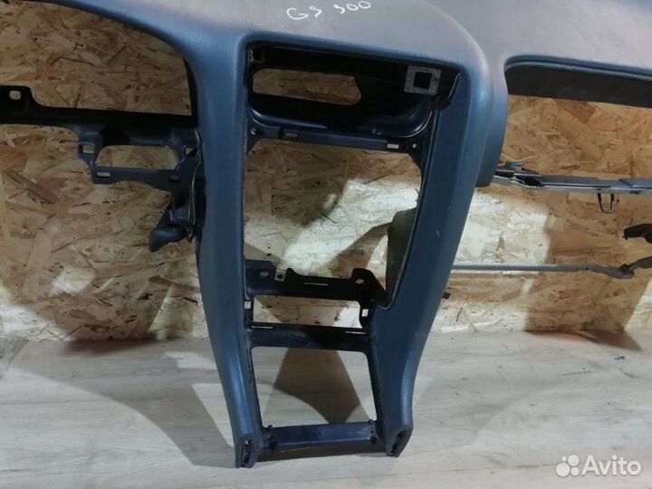 Торпедо Lexus Gs 300 147