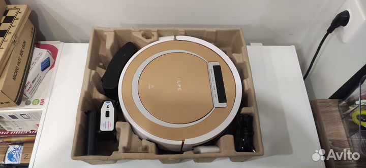 Моющий робот пылесос ilife v55