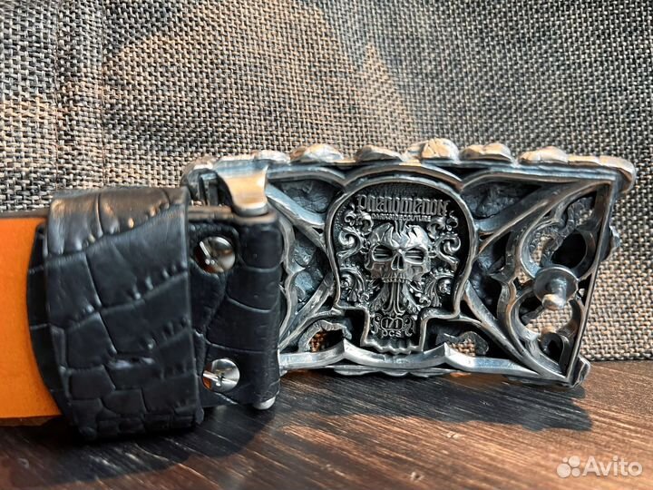 Phenomenon silver buckle