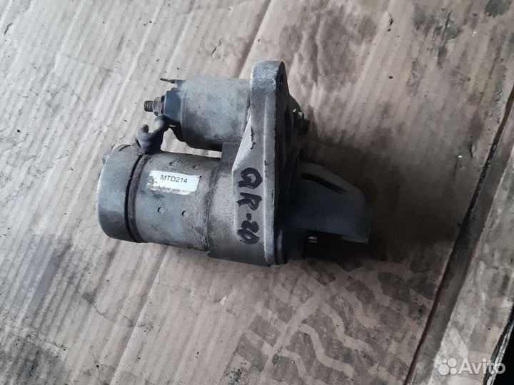 Стартер Nissan Serena QR20