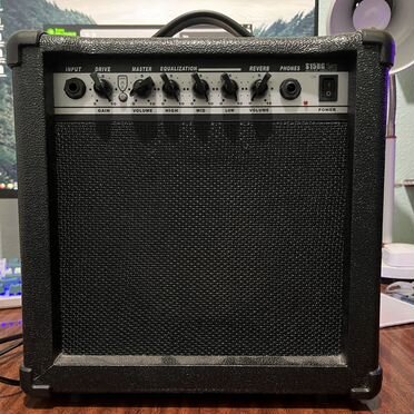 Гитарный комбоусилитель