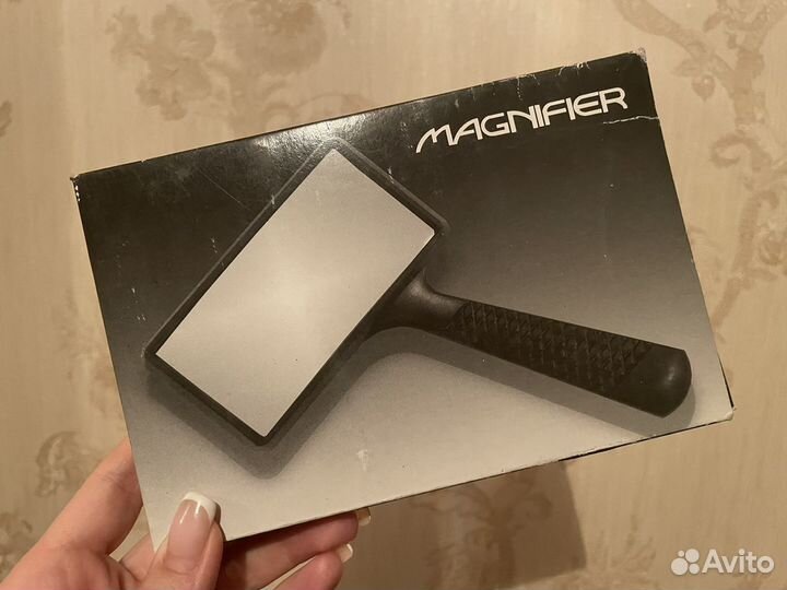 Лупа с подсветкой и без