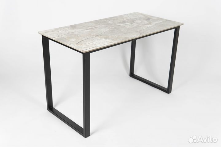 Письменный стол из керамогранита 600х1200х750