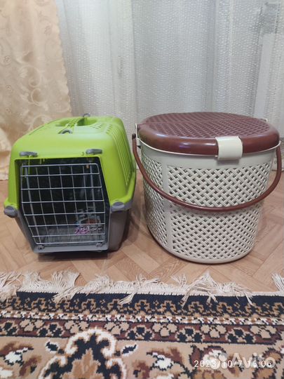 Переноска для животных пластиковая