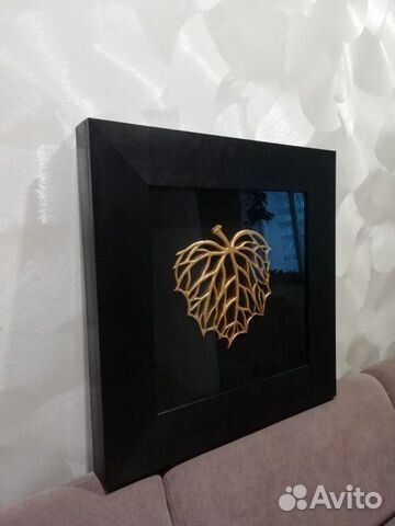 Картины в рамках под стеклом