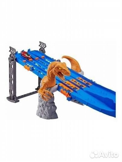 Трек zuru metal machines Четырехполосное безумие