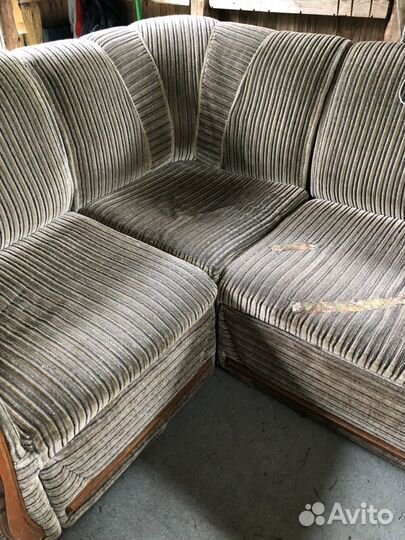 Диван угловой