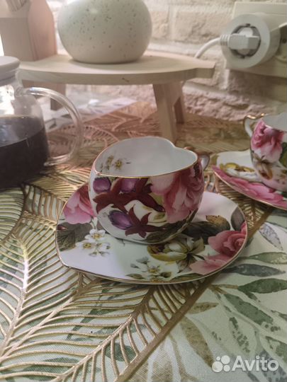Фарфоровый чайный набор