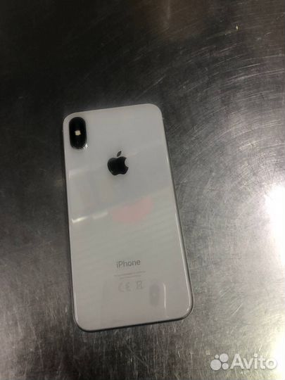 iPhone X, 64 ГБ