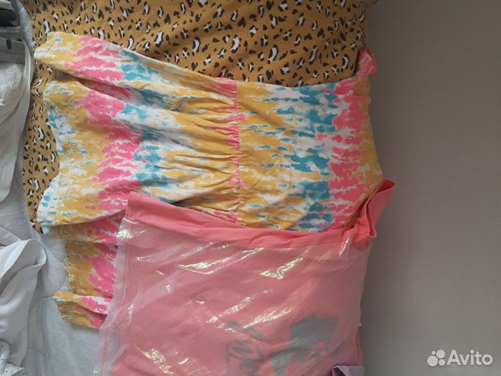 Одежда для девочки пакетом 130-140