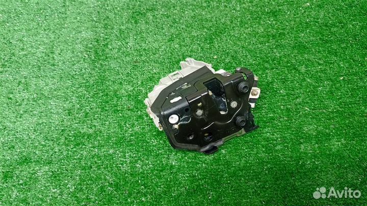 Замок двери передней левой Audi A4 B8 Allroad 2