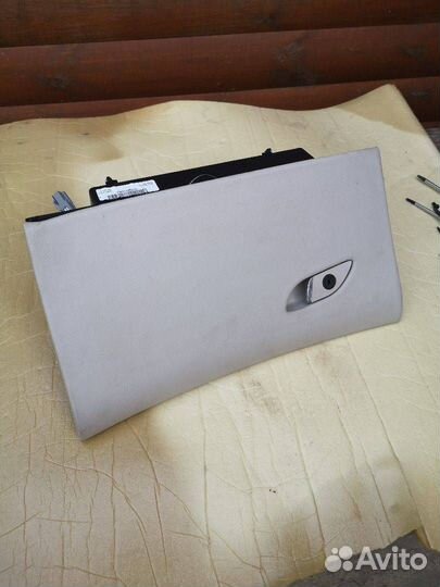 Бардачок Lincoln MKZ 2 рест. 2017