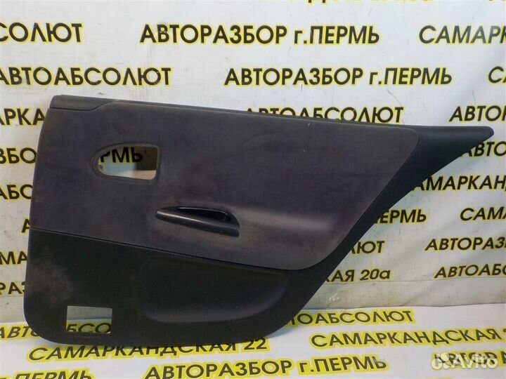 Обшивка двери задней правой Renault Megane I 1995