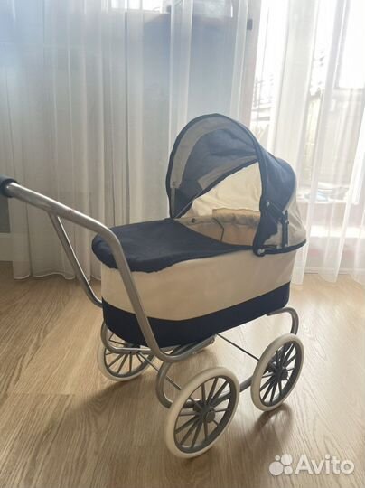 Коляска для кукол
