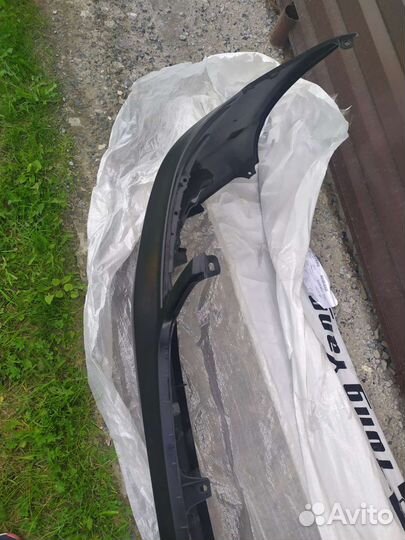 Бампер передний на toyota corolla NZE121 2000-2002