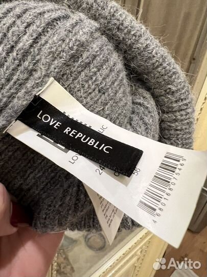 Шапка женская love republic