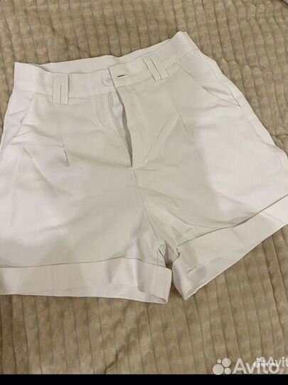 Шорты белые классика