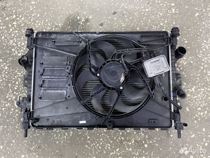 Радиатор охлаждения двигателя Б/У 1786804