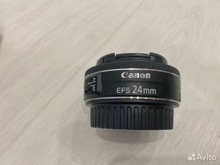 Объектив Canon EF-S 24 mm f/2.8 STM