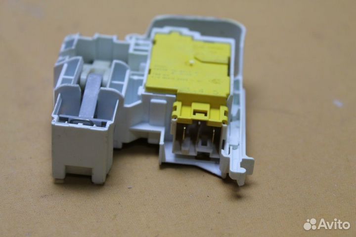 Устройство блокировки люка Ariston C00299278 бу. 7