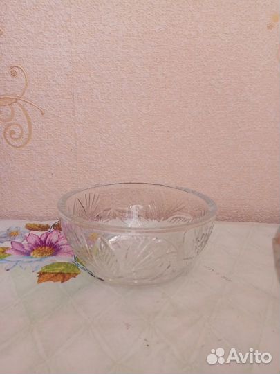 Салатники, конфетницы хрусталь, цветное стекло