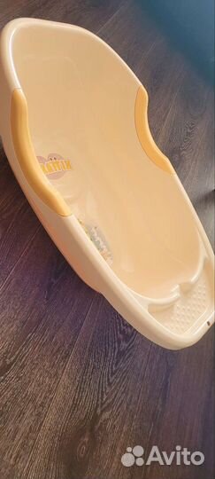 Ванночка для купания новорожденного