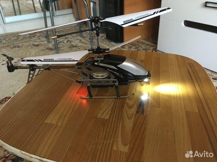 Радиоуправляемый вертолет Spy Helicopter