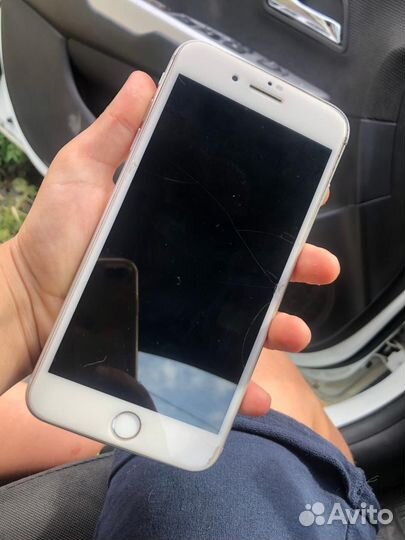 Телефон iPhone 8 plus 256гб белый без царапин