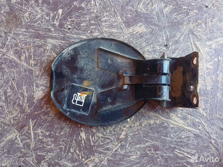 Лючок бензобака LADA Granta 2013