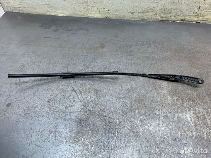 Поводок передний правый Audi A7 седан cduc 2010