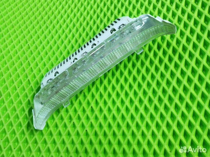 Дополнительный стоп сигнал Honda Civic 4D viii