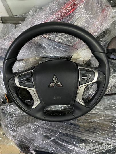 Рулевое колесо (руль+подушка) pajero sport L200