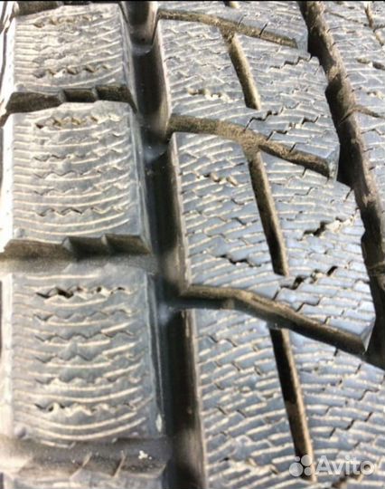 Dunlop Winter Maxx SJ8 215/65 R16 98R