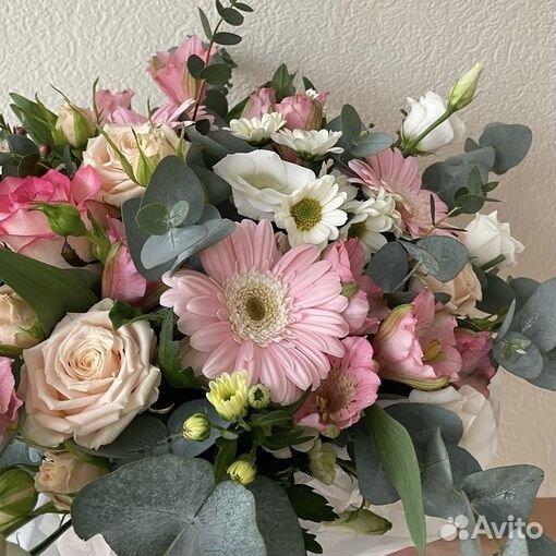 Композиция в шляпной коробке «Симфония весны»