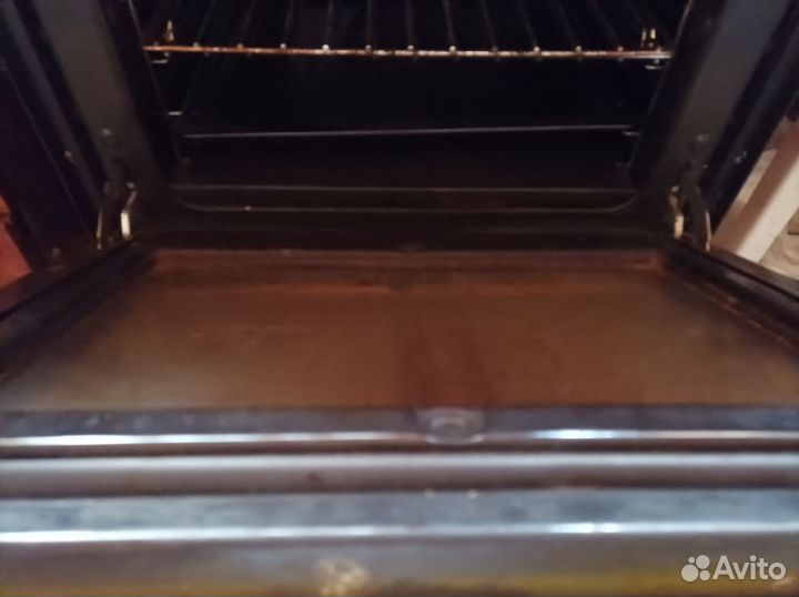 Духовой шкаф и морозильная камера